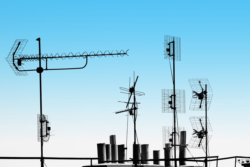 Servizi elettrici impianti elettrici e antenne